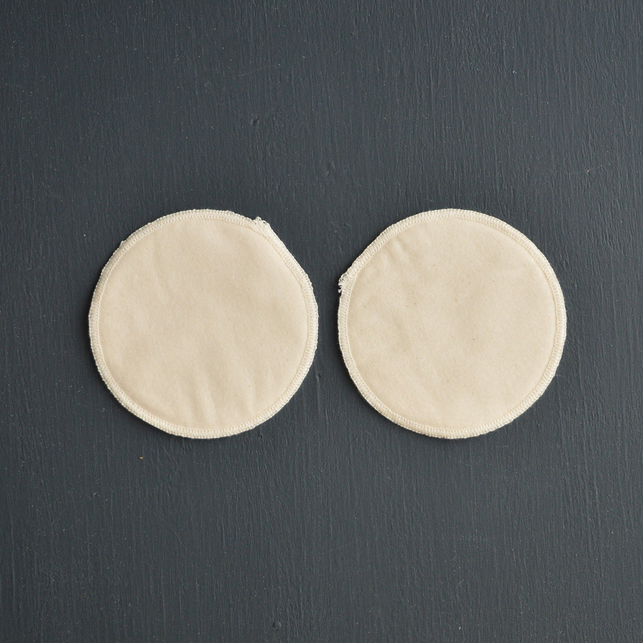 Breast Pads in Organic Cotton with microfibre waterproof outer
