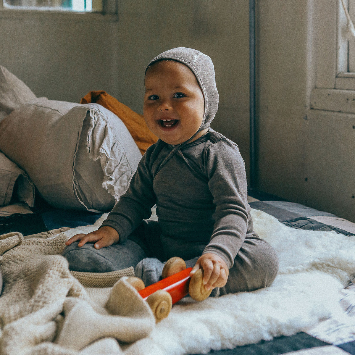 Fine Baby Bonnet - Organic Wool/Silk (0-12m)