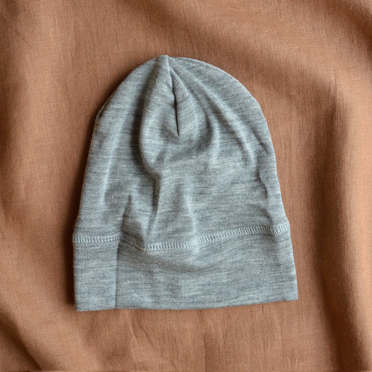 Beanie in Wool/Silk - Grey (0-5y)