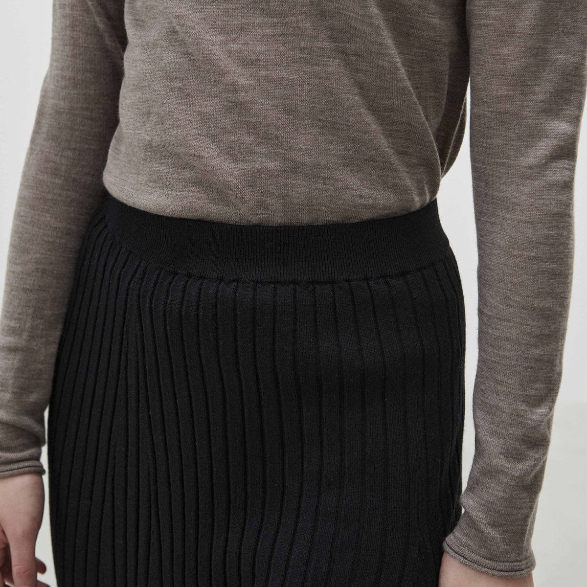 Women's Merino Basic Blouse - Black (M) *SECONDS/MENDED