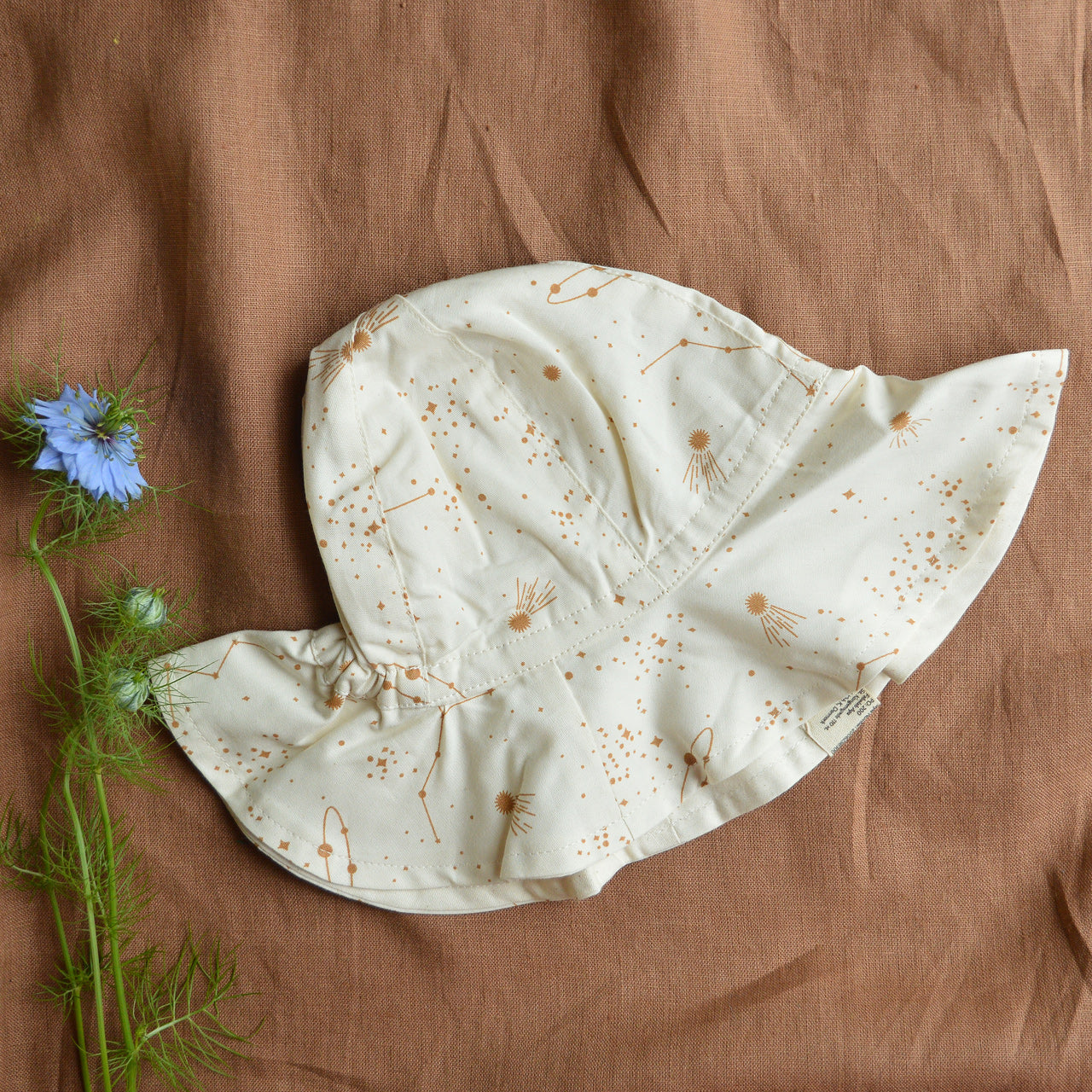 Sun Hat in 100% Organic Cotton - Celestial Print (Newborn-6y+) *Last ones