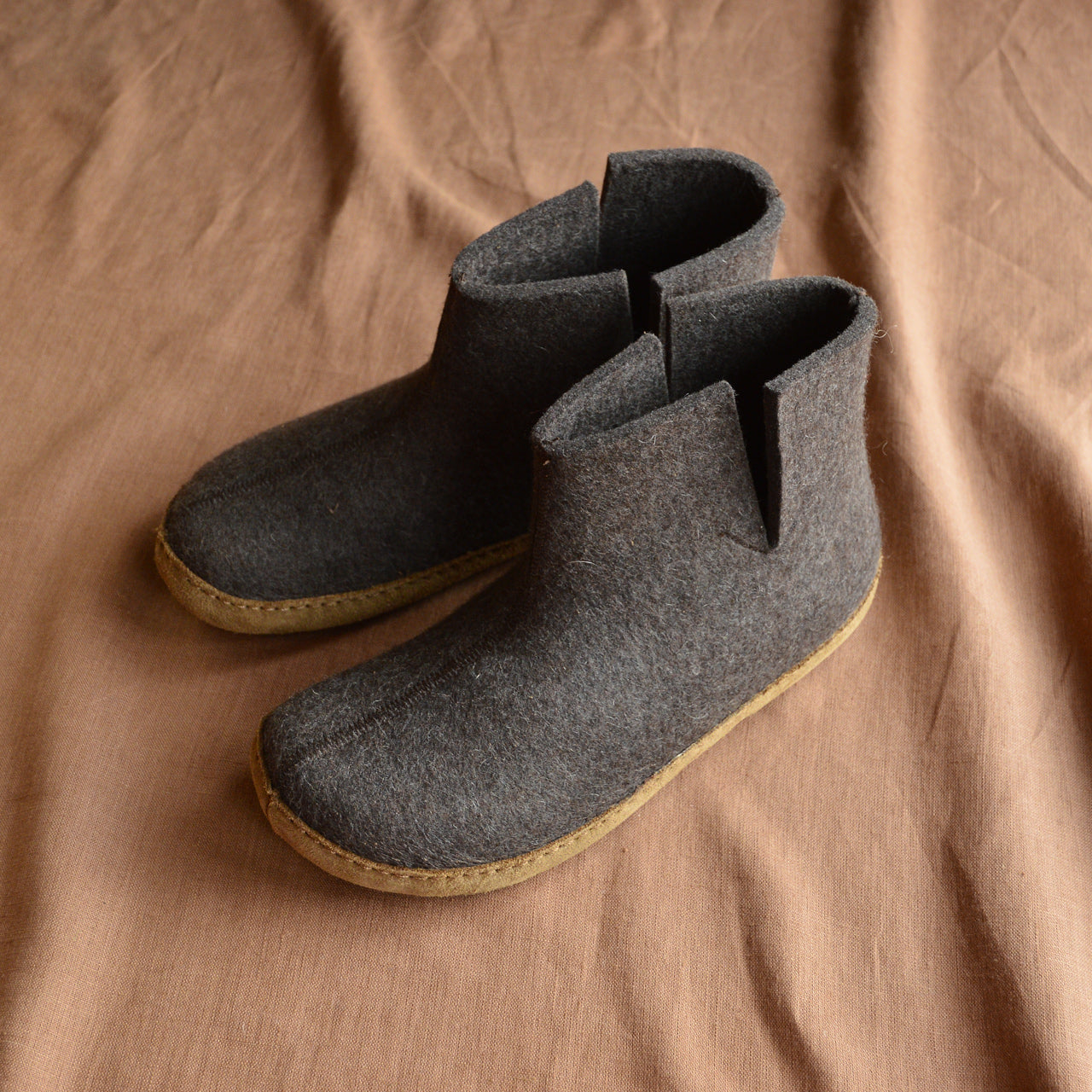 Wool Felt Slippers - Emil's Boots - Brown (Adults 37-44)