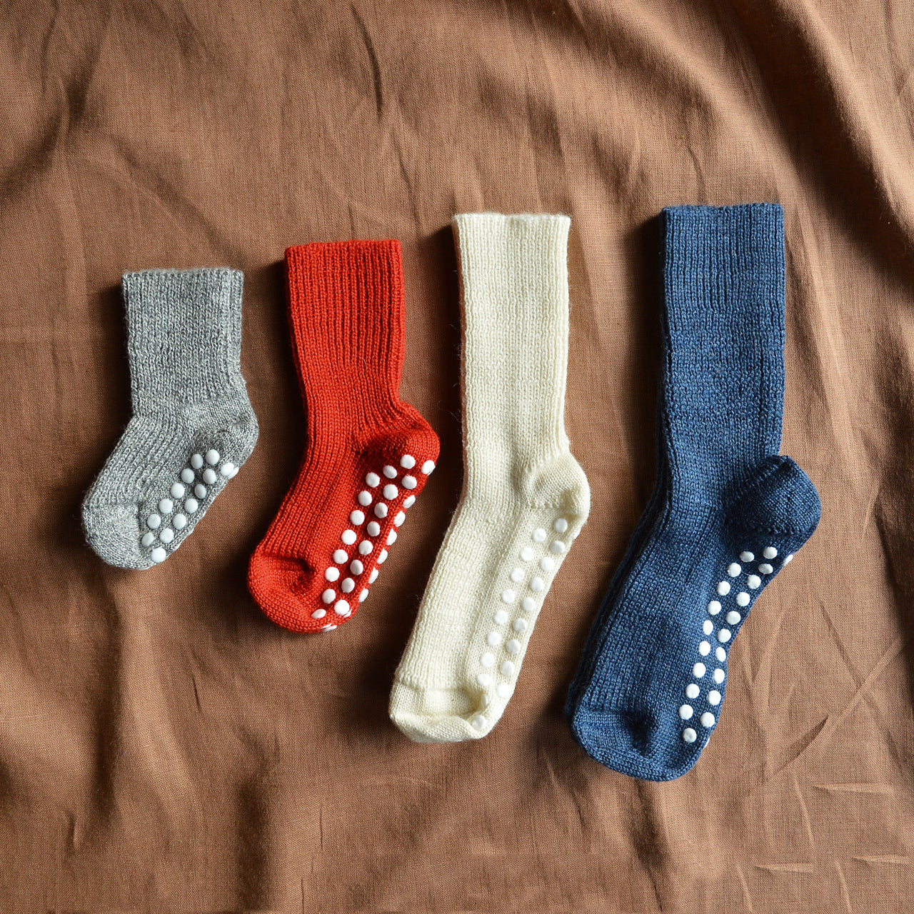 Child's Grippy Organic Wool Socks - Woollykins