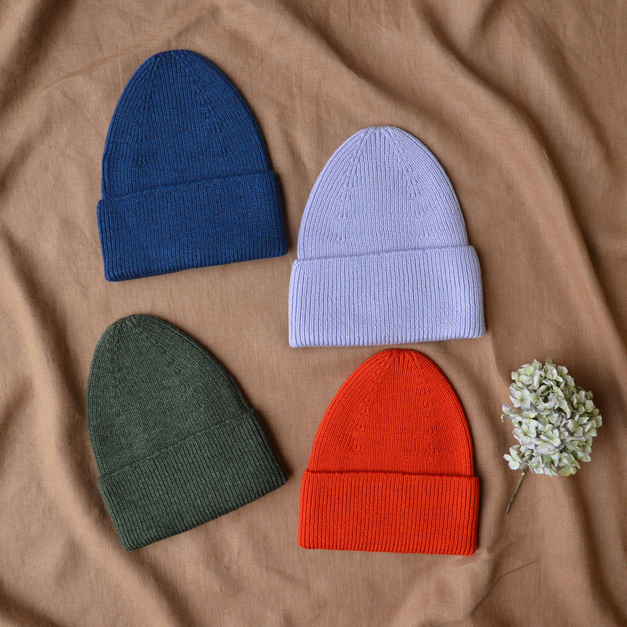 Hvid Rib Beanie - 100% Merino Wool (Teen-Adult) *Returning 2024