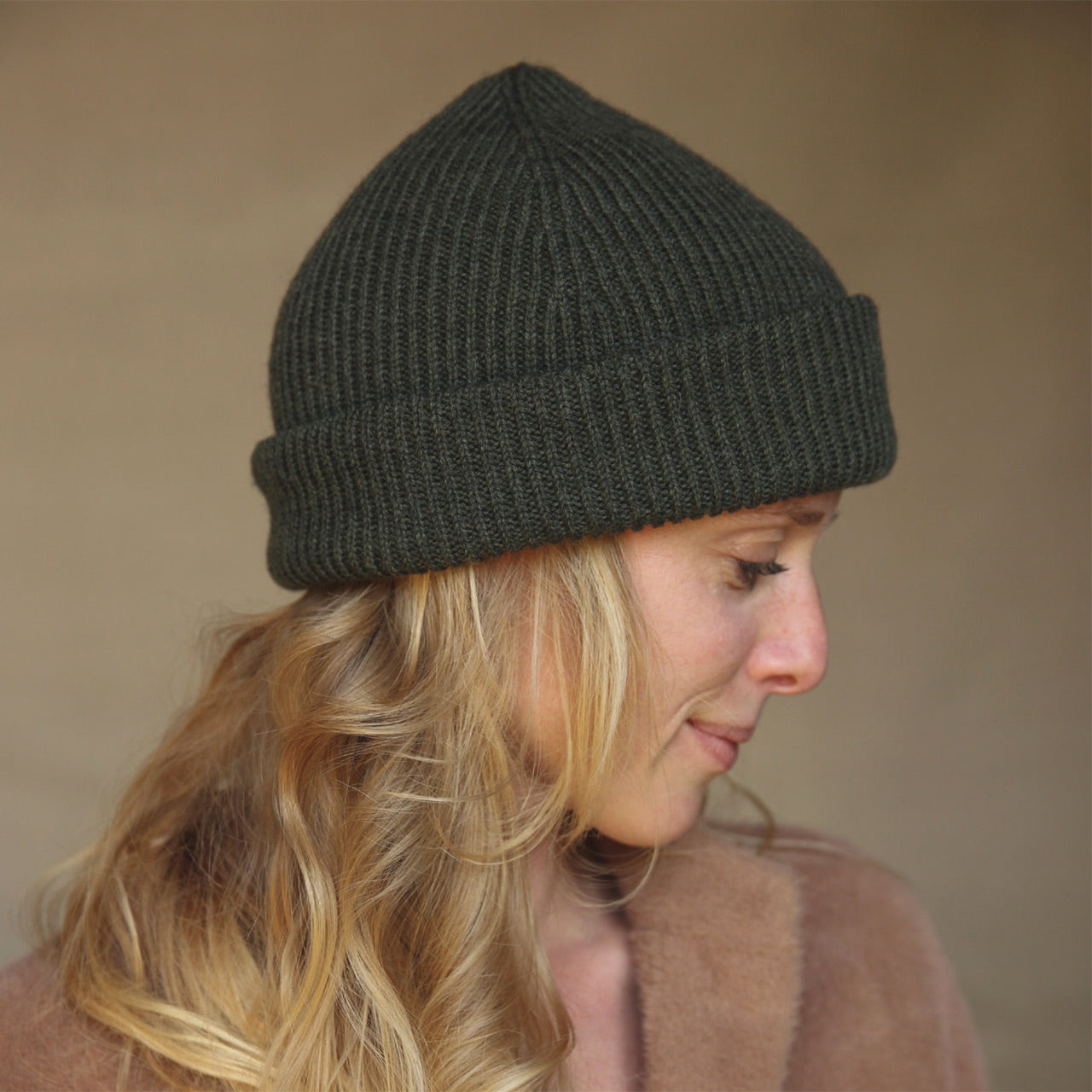 Hvid Rib Beanie - 100% Merino Wool (Teen-Adult) *Returning 2024