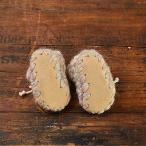 Newborn Padraig Booties (0-3m) *Returning 2024