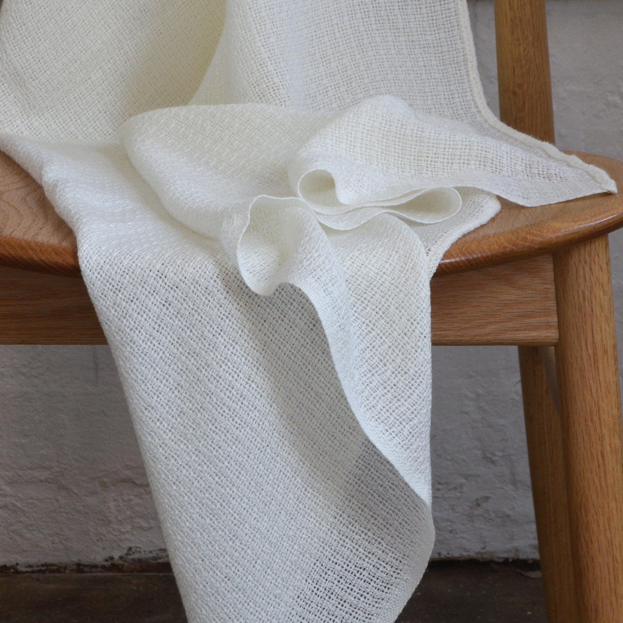Woven Baby/Cot Blanket in Wool/Alpaca (120x100cm)