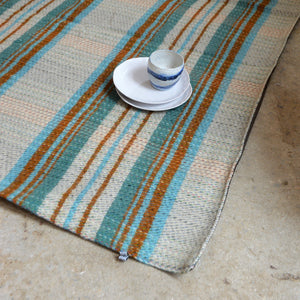 Roll-up Picnic Blanket with Handle in 100% Recycled Wool