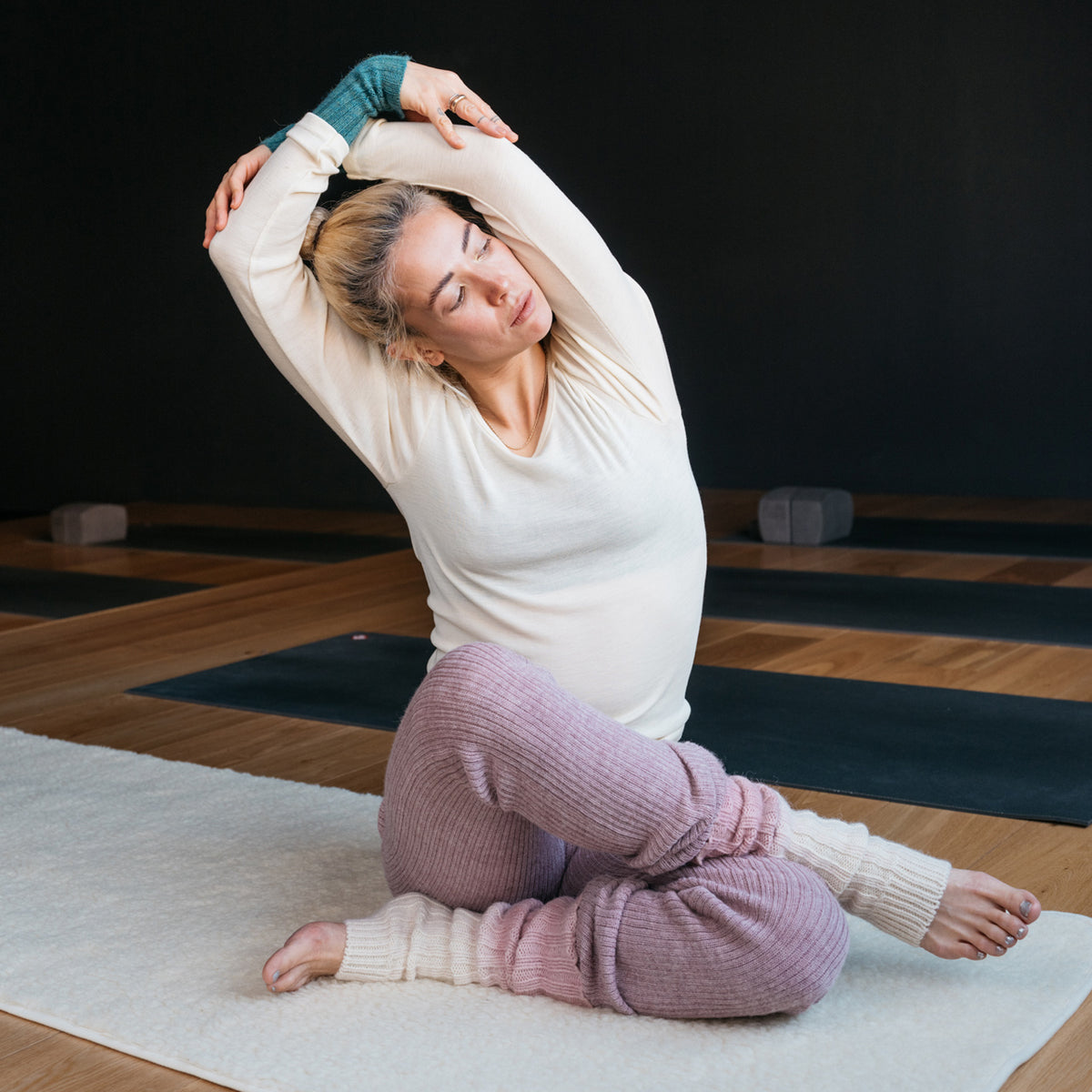 Women's Organic Merino Wool & Silk Long Sleeve Top - Natural